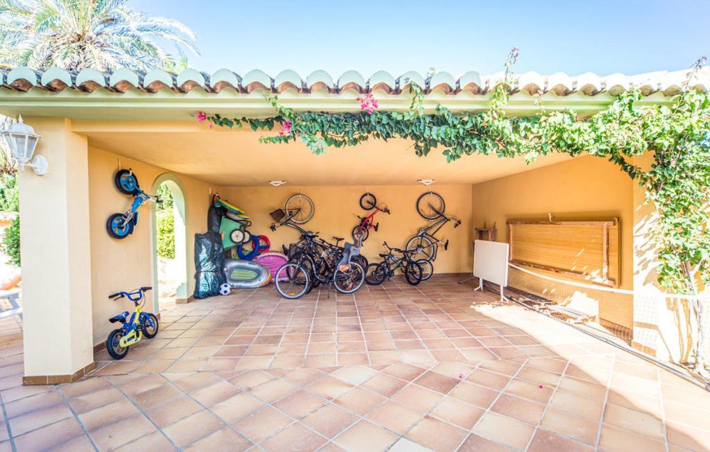 Agradable Villa Junto Al Mar Con Piscina Sagunto Eksteriør billede